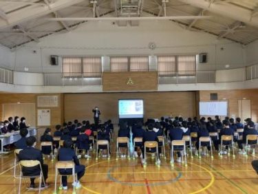 石川県小松市中海小学校<br>ねむるって すごい