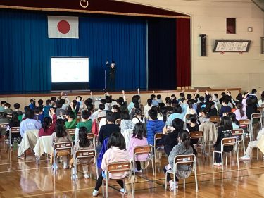 富山県滑川市立南部小学校