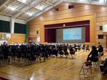 石川県鹿島郡中能登町立鹿西小学校